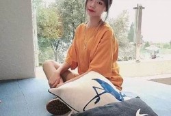 抖阴小师妹：青春逆袭与搞笑冒险的奇妙之旅