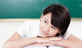抖阴坐在马桶的幽默瞬间，带你体验最搞笑的厕所时光！
