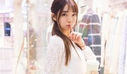 李丽莎与顾欣怡的抖音精彩瞬间，令人惊叹的创意和搞笑视频合集