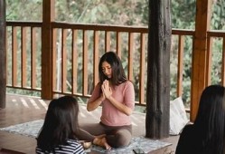 阴瑜伽入门教程：提升灵性与身心平衡的抖音拍摄技巧