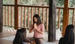 阴瑜伽入门教程：提升灵性与身心平衡的抖音拍摄技巧