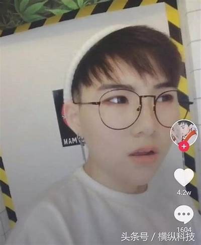 抖阴男孩：揭秘新一代青少年的网络生活与心理