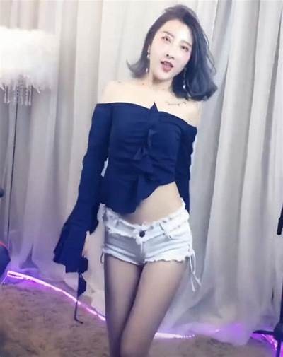 抖音紧身衣潮流揭秘：如何穿出时尚与自信